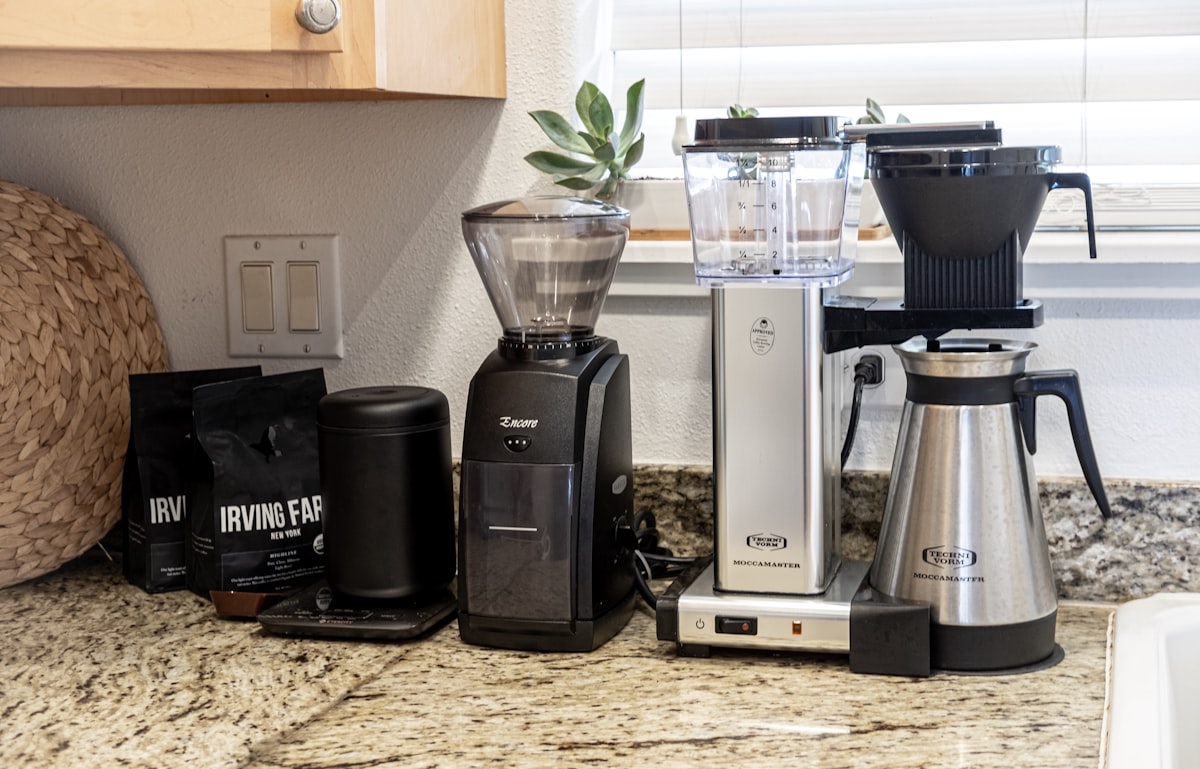 Portable USB Blender – Rechargeable Smoothie Cup